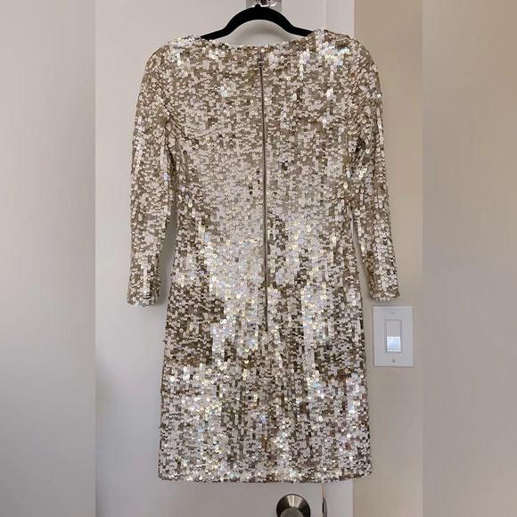 NWT Alice + Olivia Sequins Long Sleeve Mini Dress Gold Champagne Size 6 - Picture 6 of 13